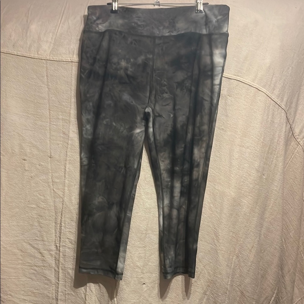 VOGO Athletica Black Tie-Dye Leggings